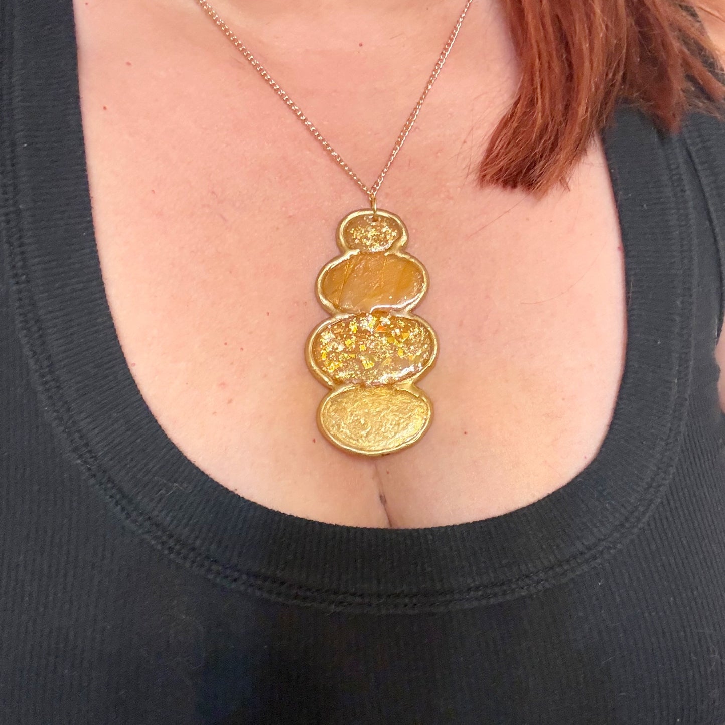 Helaena necklace in Amber