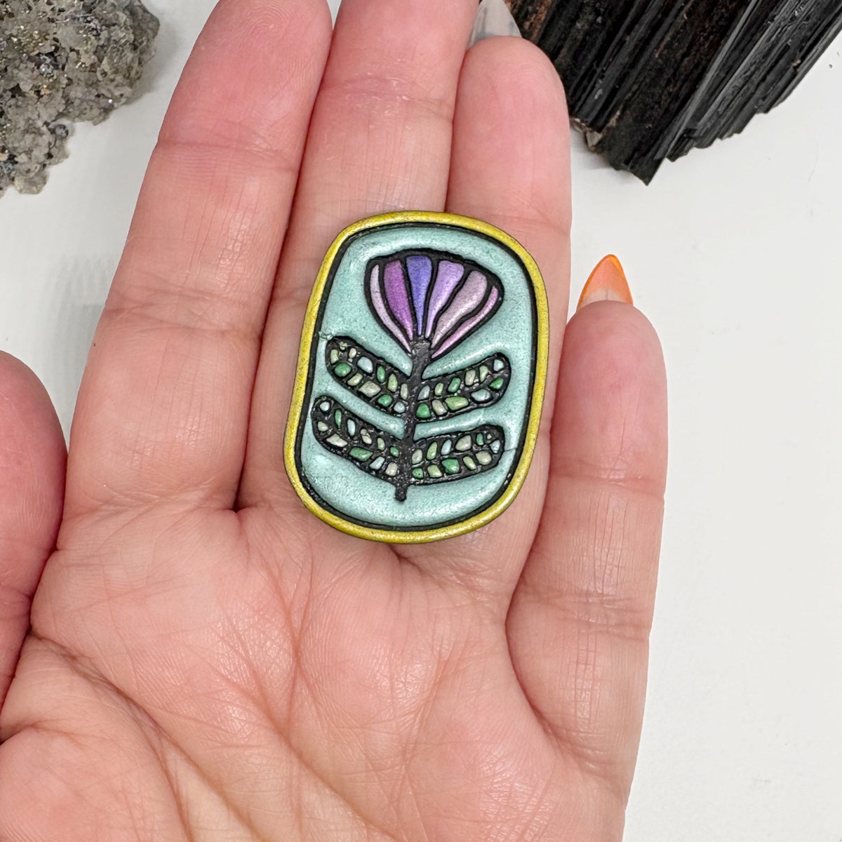 Flora in Metallic