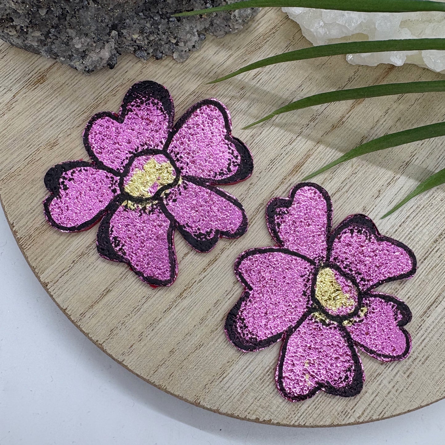 Aniya Flower studs in Metallic Pink
