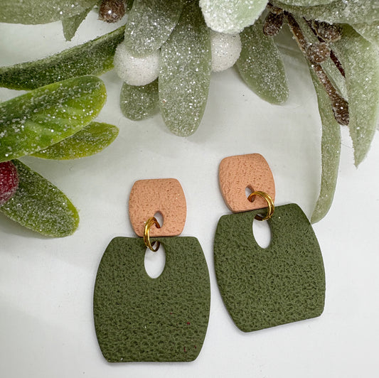 Rowan in Wintergreen