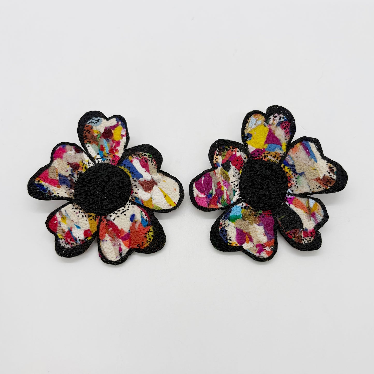 Aniya Flower studs in Scrappy
