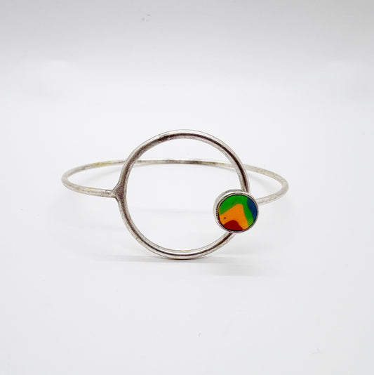 Metal bracelet in neon