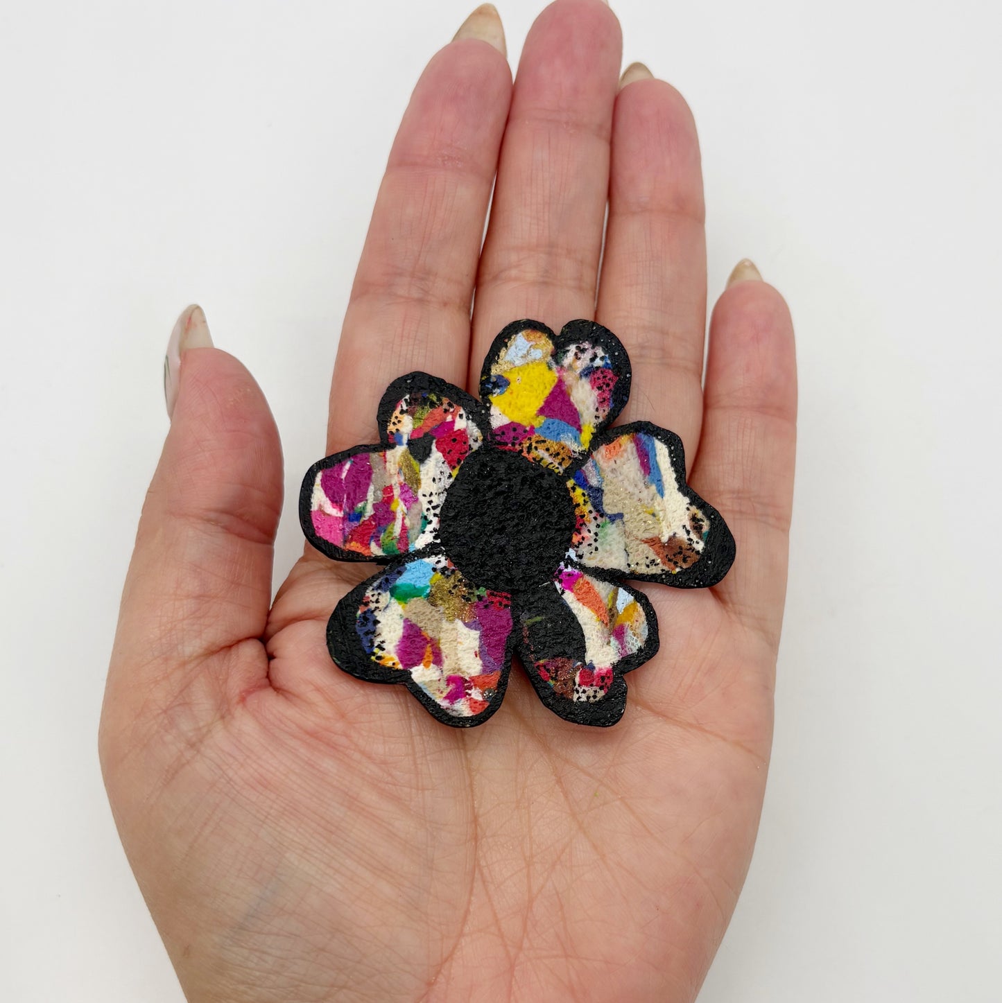 Aniya Flower studs in Scrappy