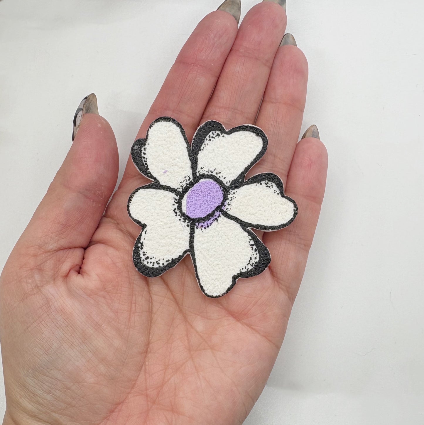 Aniya Flower studs in Lavender