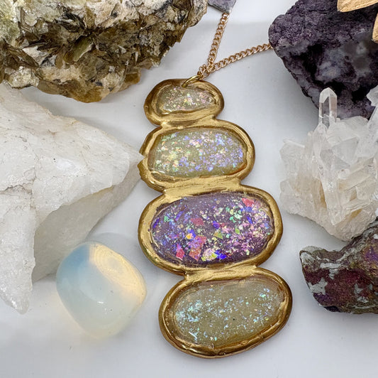 Helaena necklace in Amethyst