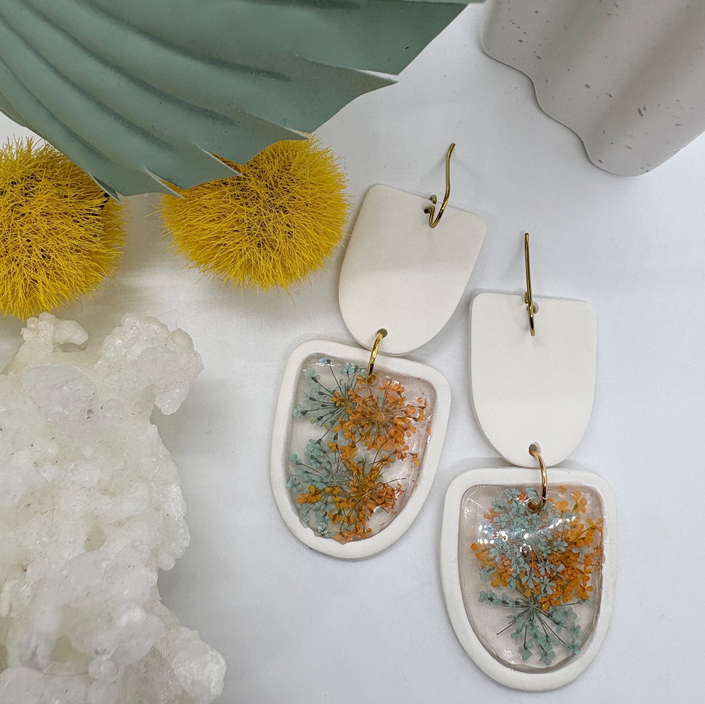 Kris in orange/teal Botanica