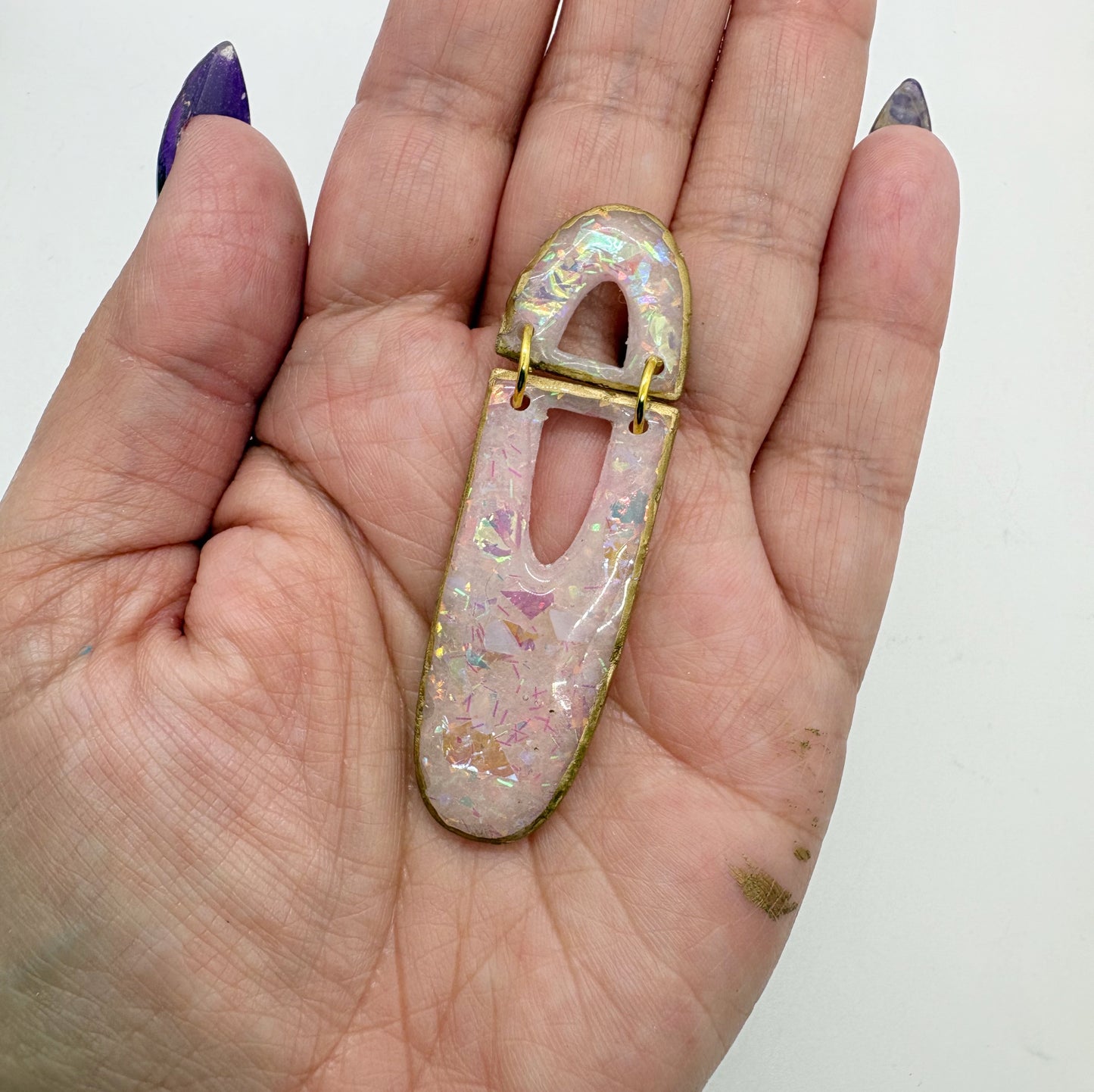 Dora in Opal