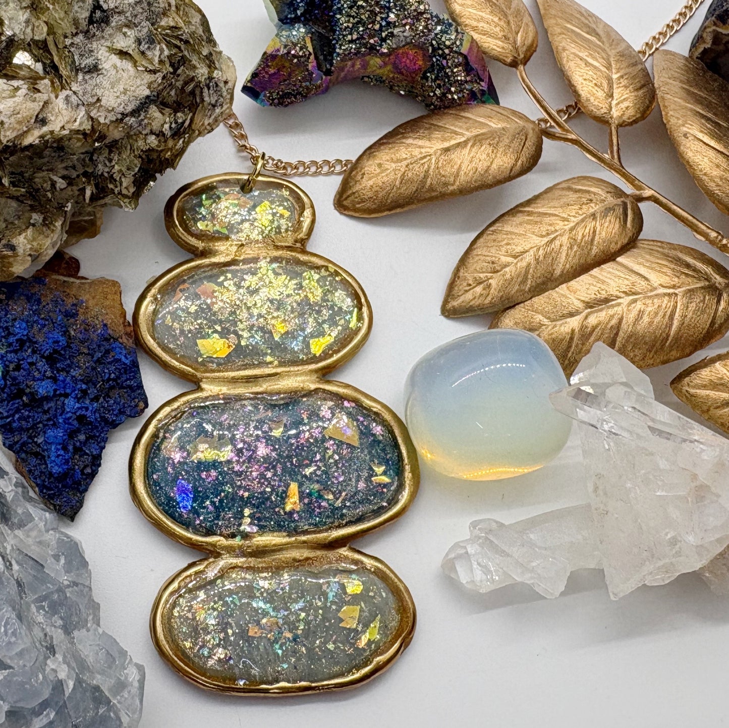 Helaena necklace in Sapphire