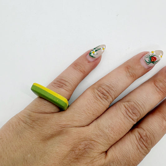 Two Tone ring in Avocado