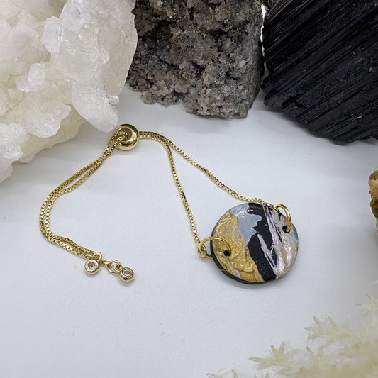 Bracelet in Midnight Metal