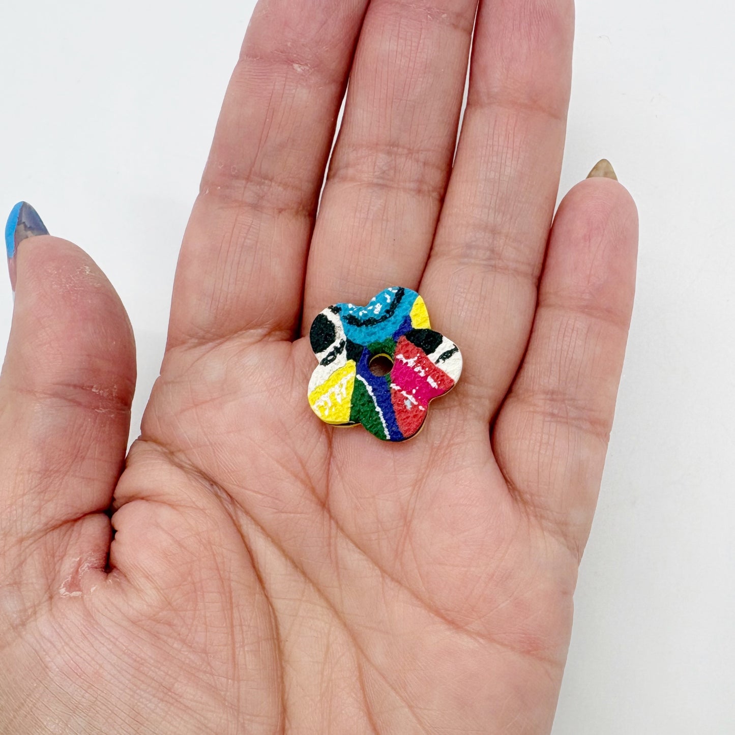 Flower Power studs in Scrappy