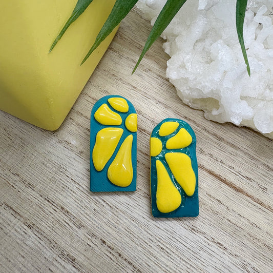 Jude in yellow/teal